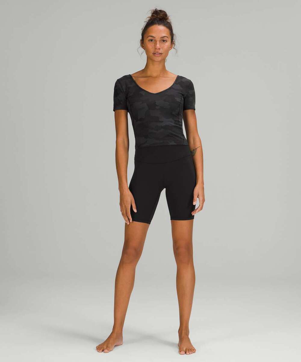 Lululemon Align T-Shirt Black Camo Short Sleeve Yoga Top Women's XS EUC